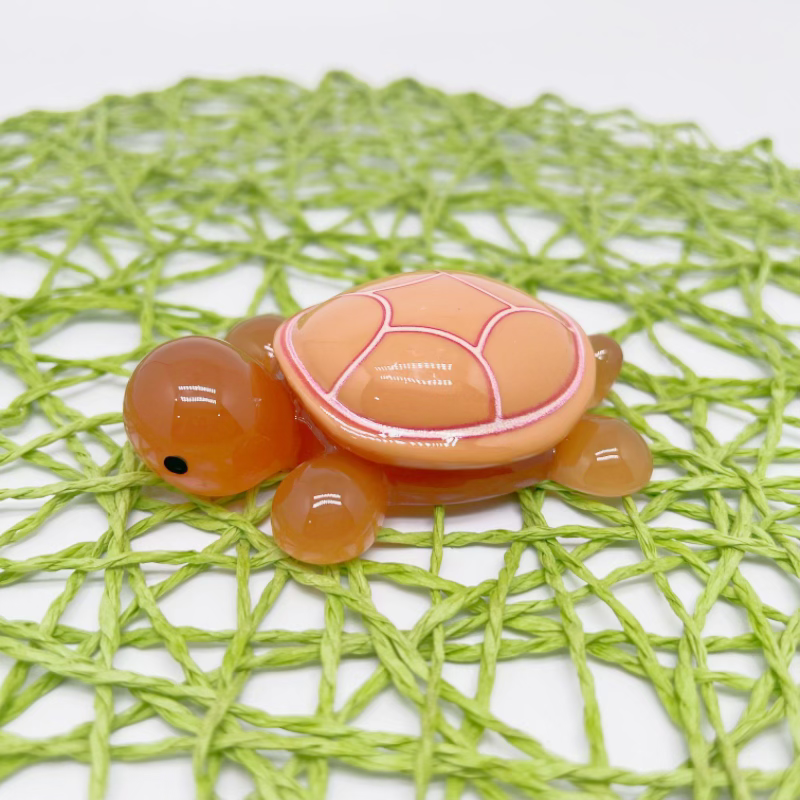 Luminous Giant Turtle（8.6cm*5.8cm）