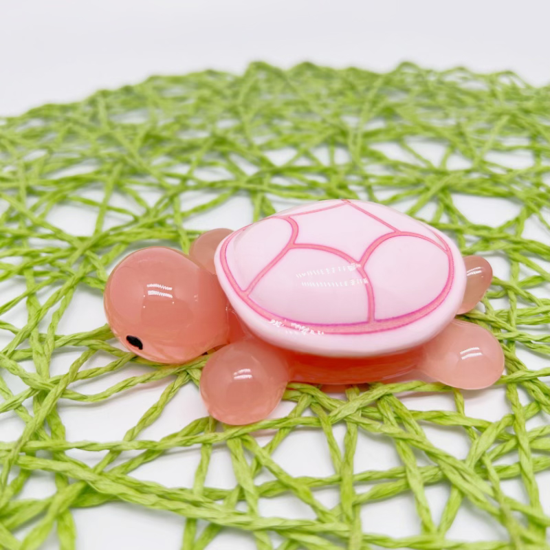 Luminous Giant Turtle（8.6cm*5.8cm）